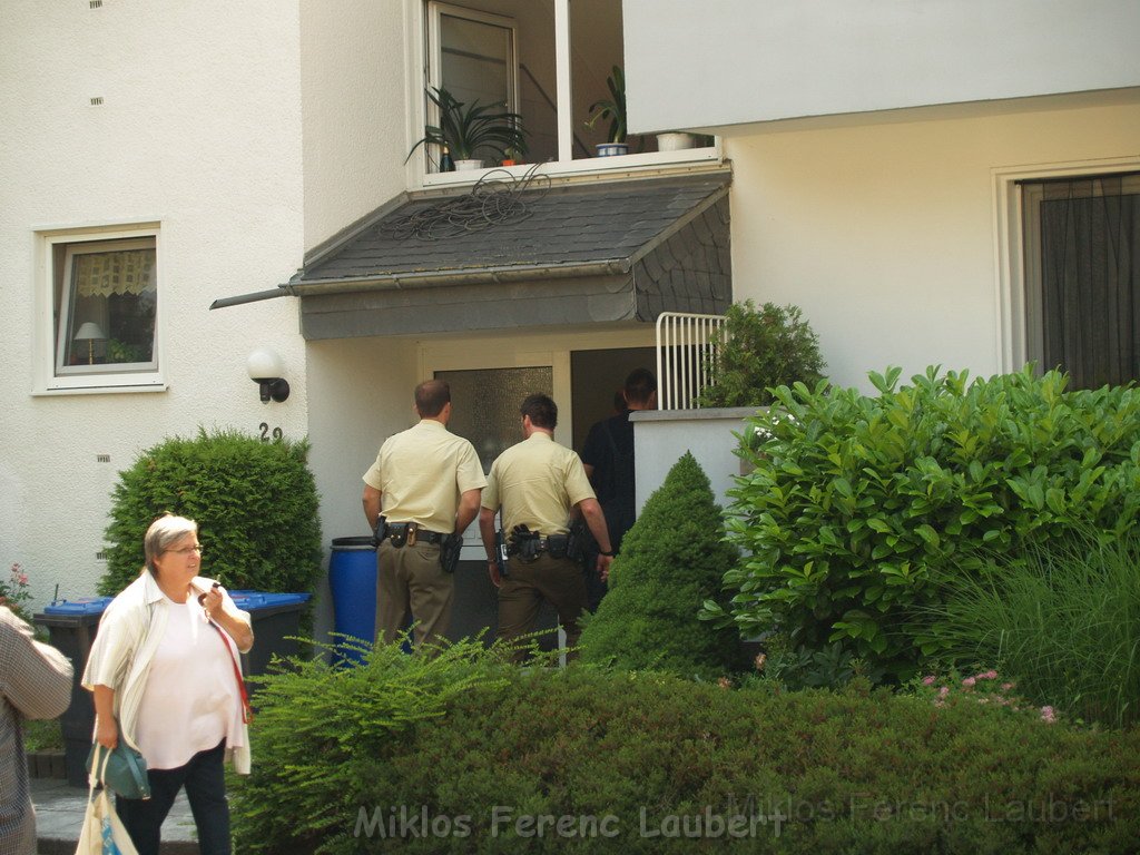 Mark Medlock s Dachwohnung ausgebrannt Koeln Porz Wahn Rolandstr P31.JPG